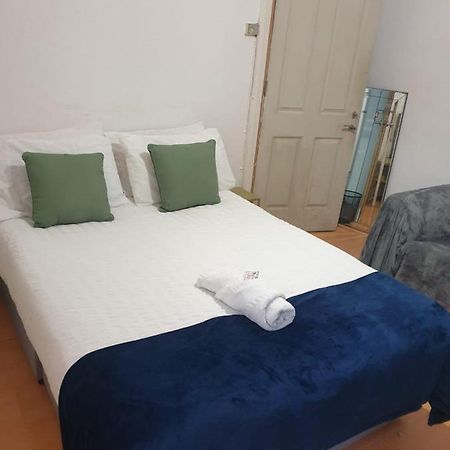 Balham, South London Spacious Guest House F2, 6 Rooms Available Londres Exterior foto