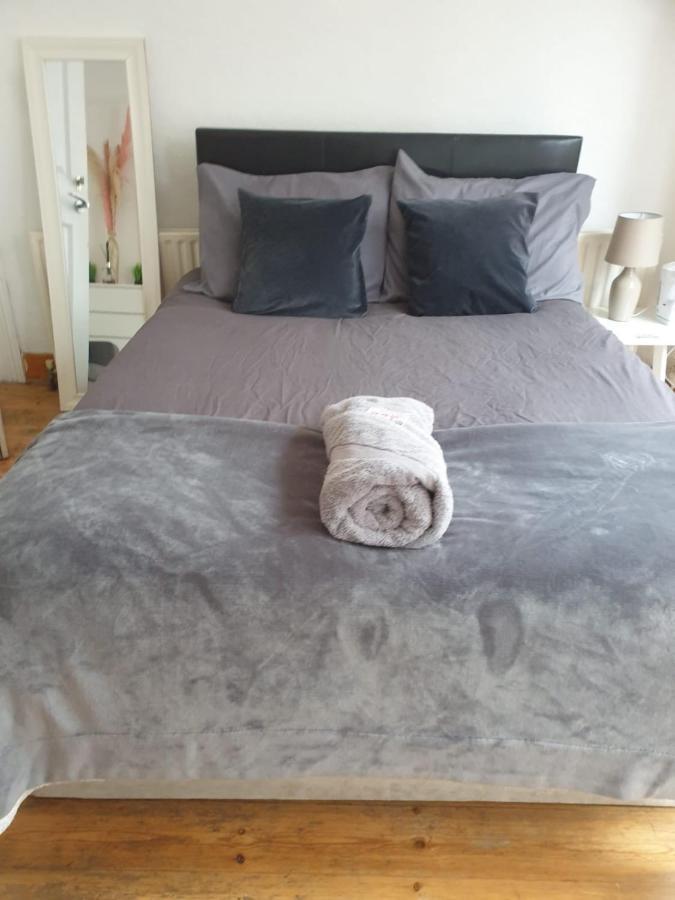 Balham, South London Spacious Guest House F2, 6 Rooms Available Londres Exterior foto